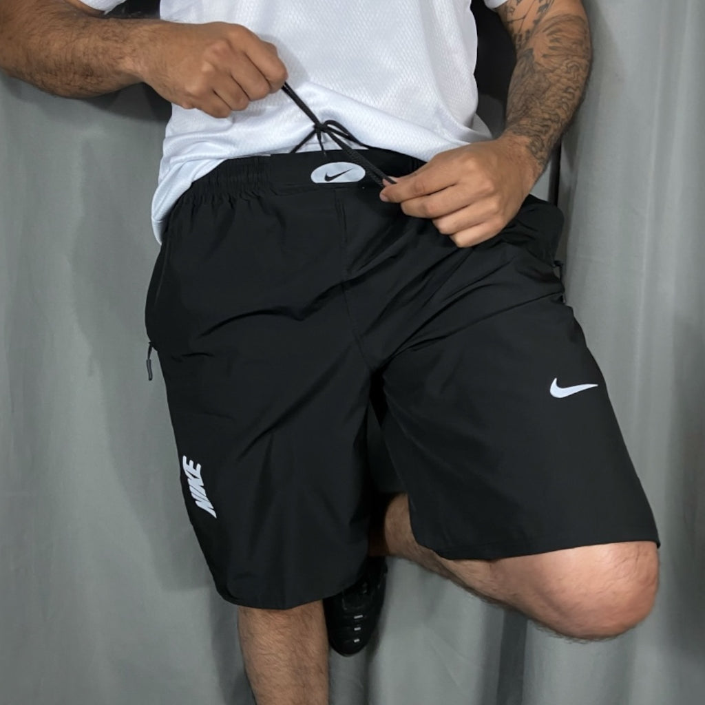 Bermuda Masculina com Zíper em Elastano – Preto (P ao G6)