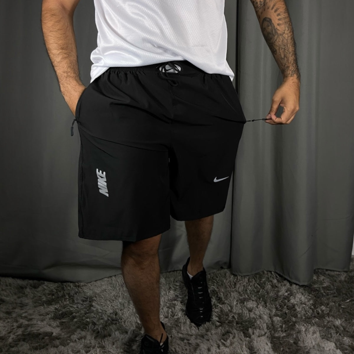 Bermuda Masculina com Zíper em Elastano – Preto (P ao G6)